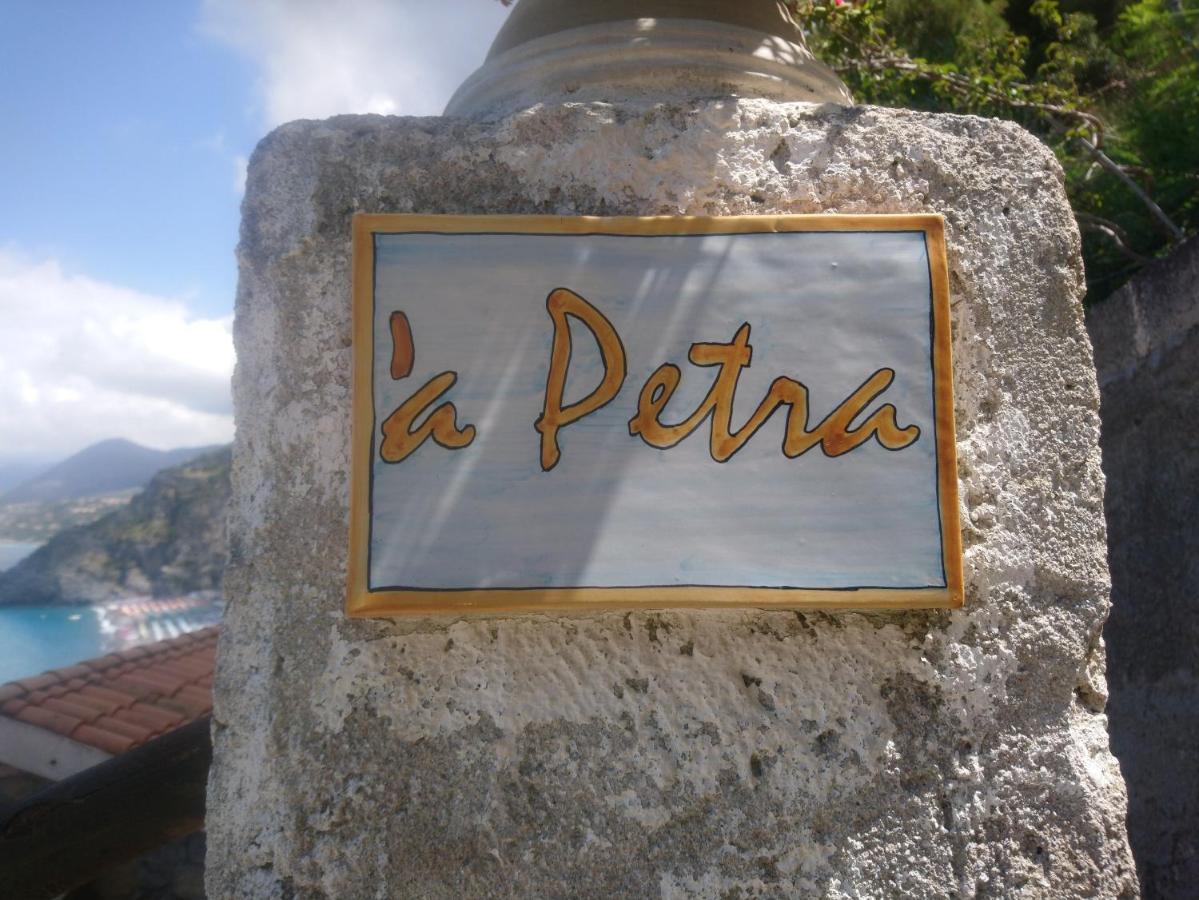 סן ניקולה ארצ'לה B&B Villa La Petra מראה חיצוני תמונה